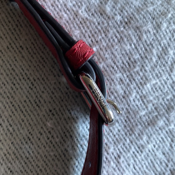 Auth Fendi red peekaboo iconic turn closure rigid leather top handle handbag - Picture 9 of 16